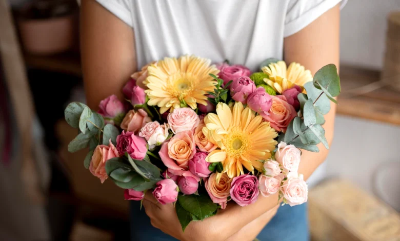 Send Flowers With Regalarosas